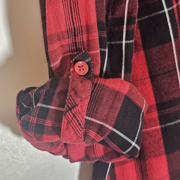 Time and Tru Flannel Shirt Womens Large Red Black Plaid Pocket Cotton Roll Tab L - Picture 6 of 13